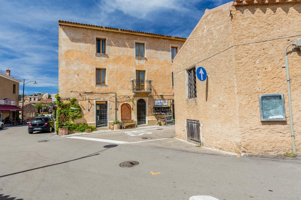 Palazzo Beddoro Lejlighed San Pantaleo Eksteriør billede