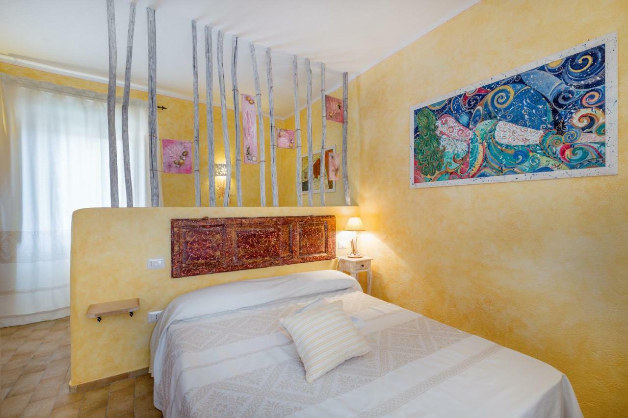 Palazzo Beddoro Lejlighed San Pantaleo Eksteriør billede